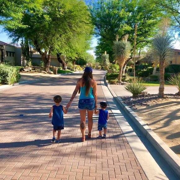 Meet your Posher, Lorraine - Picture 1 of 1